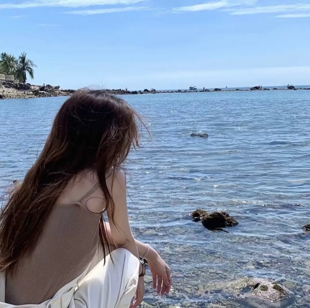 邪恶的蕾丝莉